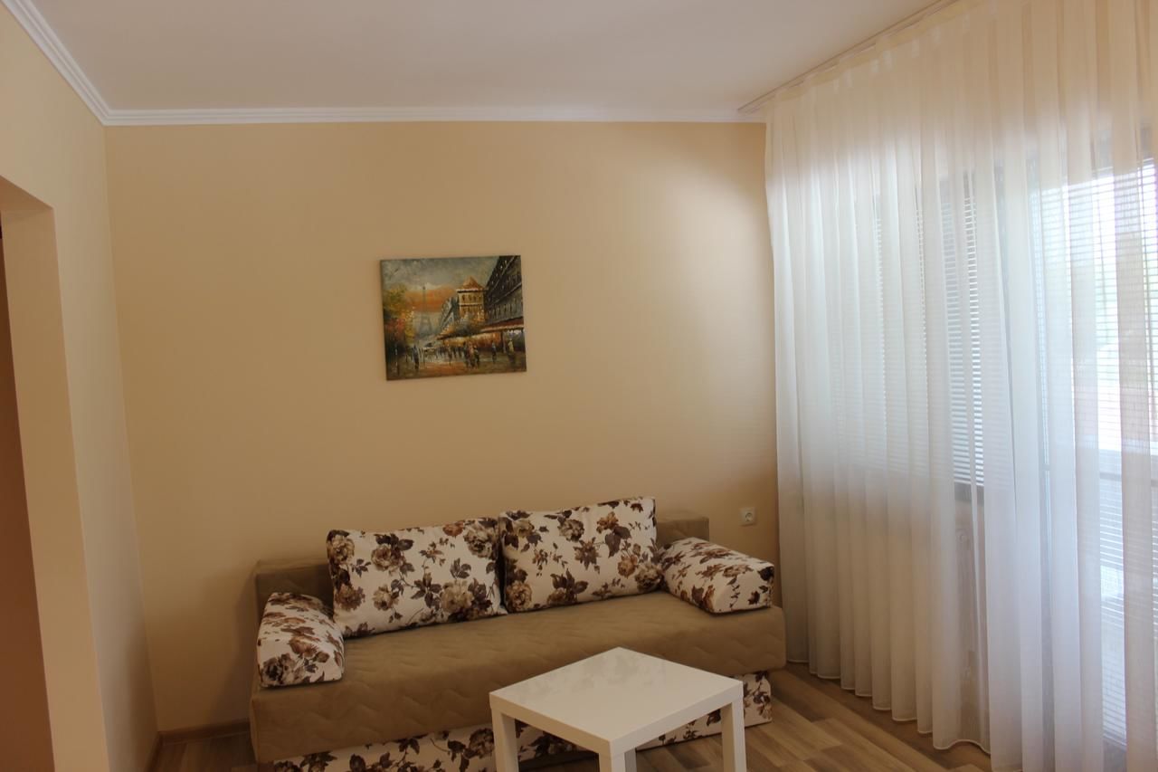 Отель Hotel Fantazia Хасково-28