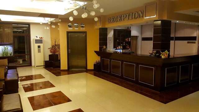 Отель Hotel Fantazia Хасково-10